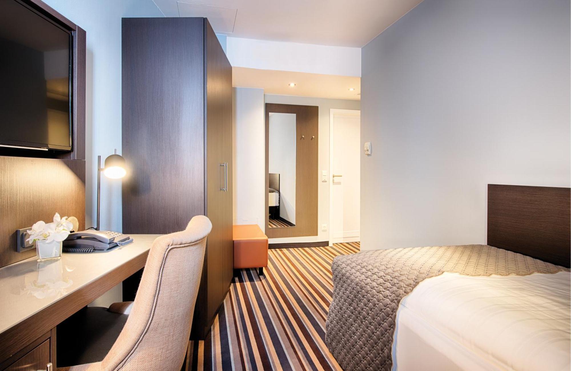 Leonardo Boutique Hotel Dusseldorf Bagian luar foto